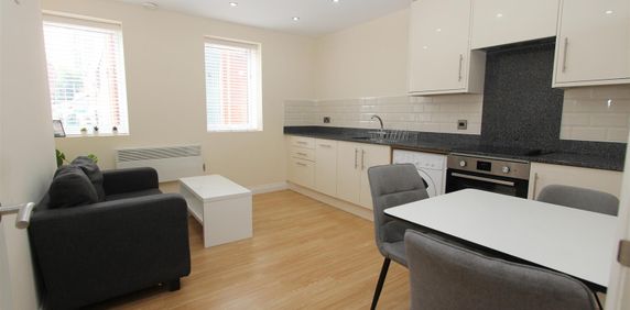 Brunswick Court, Leeds City Centre, LS2 7SA - Photo 2