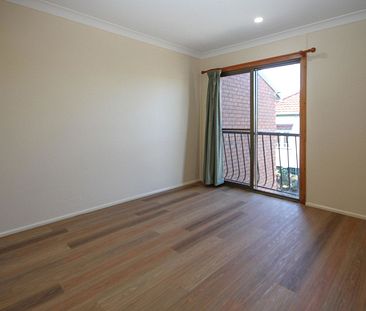 2/612 Old Cleveland Road, 4152, Camp Hill Qld - Photo 2