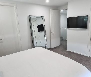 Contemporary Living in the Heart of Brooklyn - Photo 3