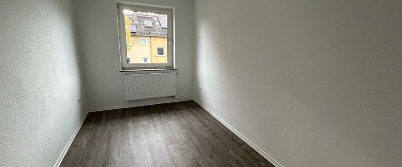 Direkt am Bahnhof- das ist famos! - Foto 1