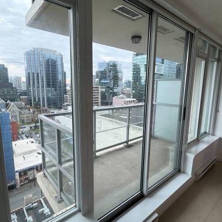 Stunning View Suite 450 sq ft | The Hudson - Granville & Georgia - Photo 1