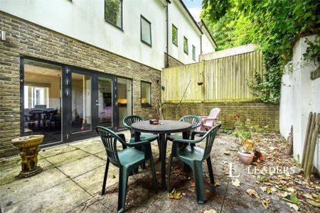 3 bedroom house to rent - Photo 4