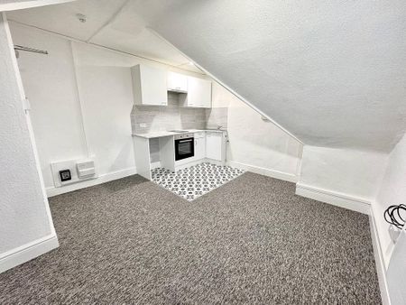 Studio to rent - Photo 2