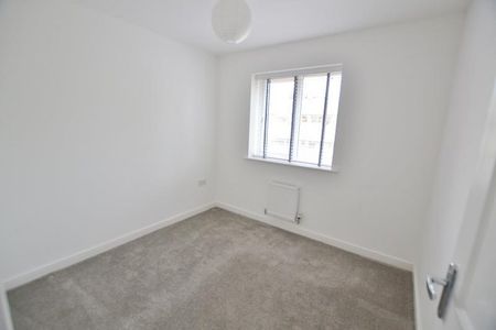 3 Bedroom Semi Detached To Let - Photo 2