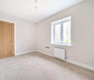 3 bedroom detached house to rent - Photo 2