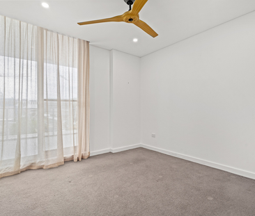 Fully Furnished - Right in the heart of Terrigal! - Photo 3