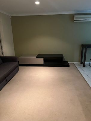 4-bedroom House at quite Sinnamon Park furnished - Photo 1