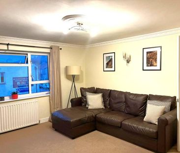 2 bedroom maisonette to rent - Photo 2