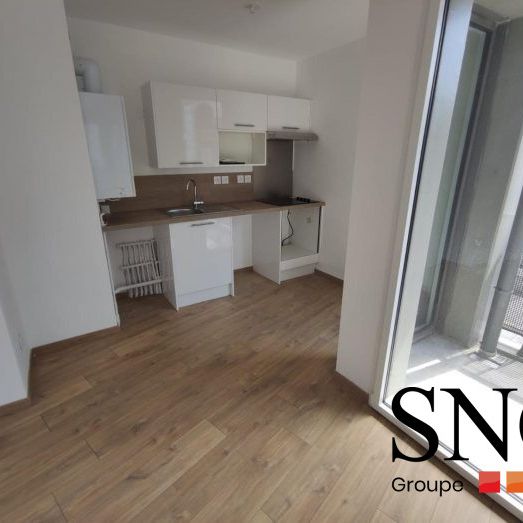 T3 AVEC BALCON ET PARKING - Photo 1