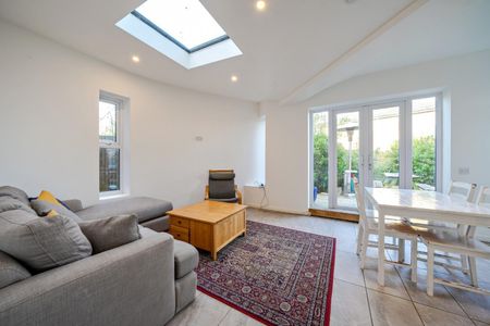 Playgreen Way, London, , SE6 3HZ - Photo 2