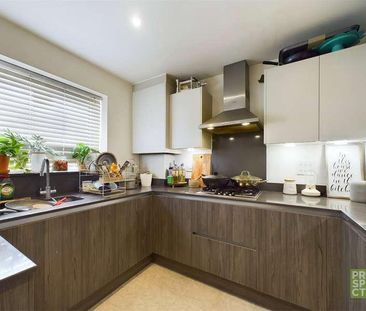 Johnstone Close, Bracknell, Berkshire, RG12 - Photo 5