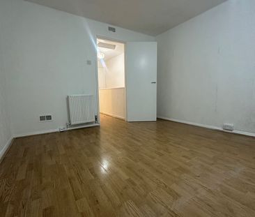 2 Bed Terraced House, Milton Road, N15 - Photo 1