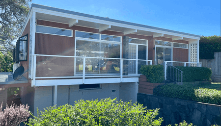 Sunny Family Home in Great location - Photo 4