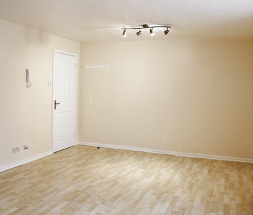 Studio to rent - Photo 6