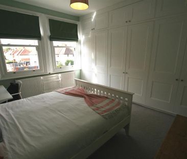 4 bedroom semi-detached house to rent - Photo 5