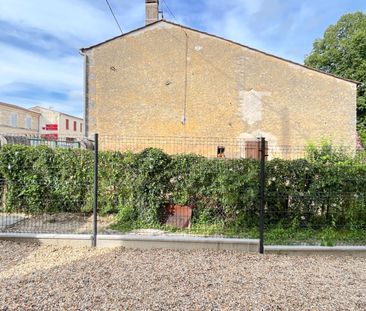A LOUER MAISON DE VILLE 4 PIECES AVEC EXTERIEUR - SECTEUR BLAYE - Photo 1