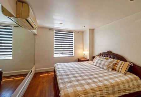 Bourne House - Photo 4