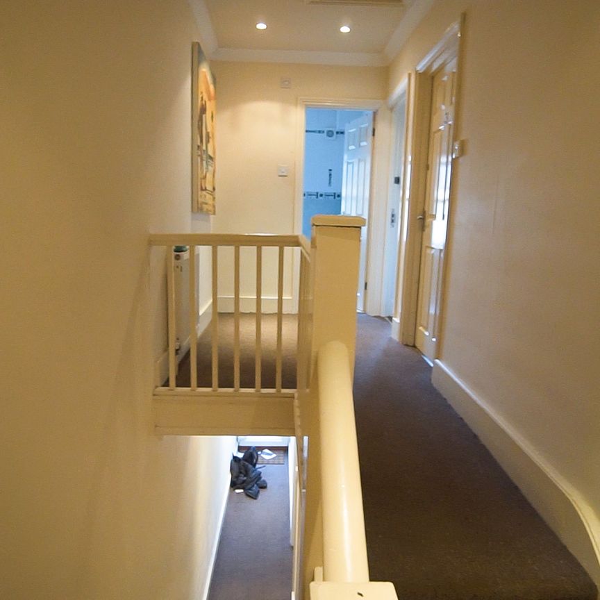 4 Bedroom House To Rent in Springbourne - £1,720 pcm Tenancy Info - Photo 1