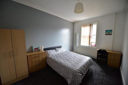 7 bedroom terraced house to rent - Photo 5