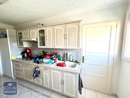 Location Appartement 4 pièces 66m² BOURG EN BRESSE 01000 - Photo 3