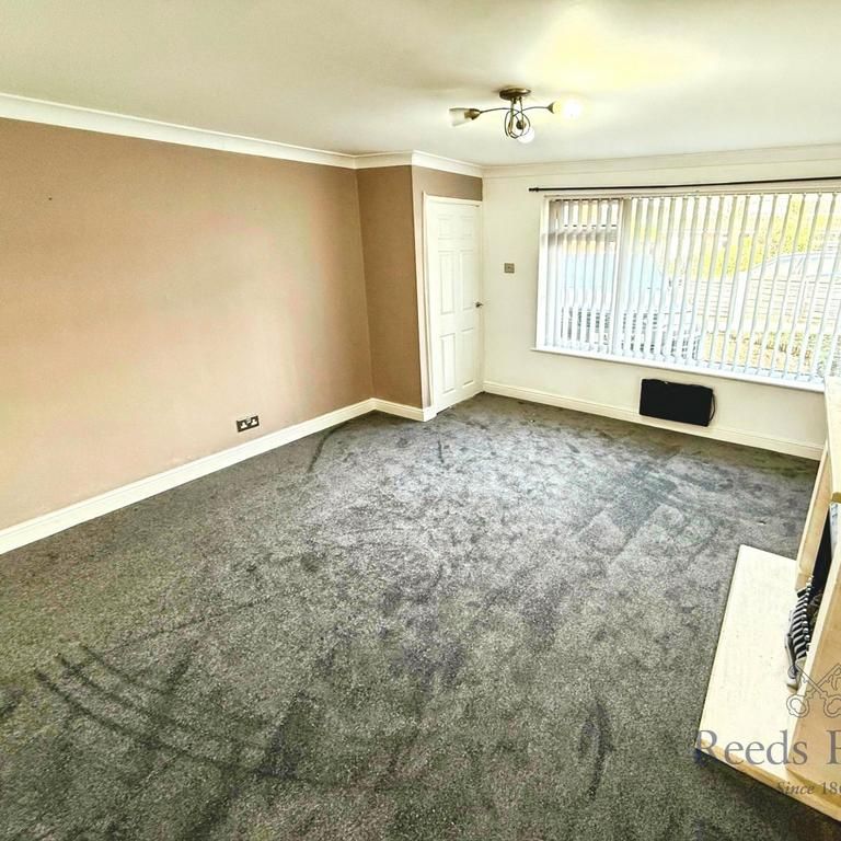 3 bedroom semi-detached house to rent - Photo 1