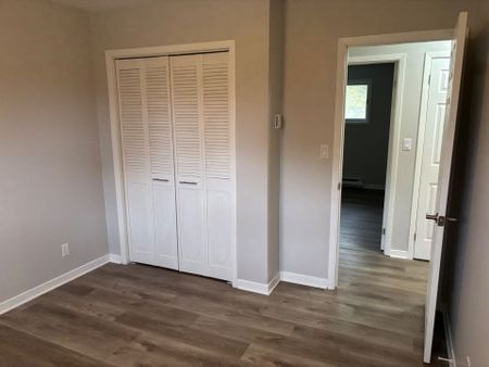 For Lease - 13 Creek Street, Cramahe, Ontario - Photo 5