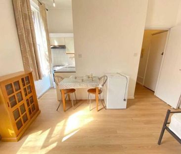 Studio to rent - Photo 4