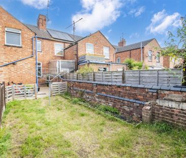 2 bed House To Let - Photo 5