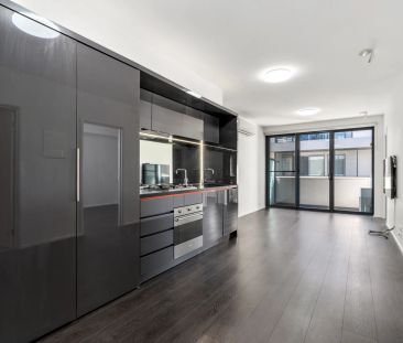 Unit 112/92 Cade Way, Parkville. - Photo 1