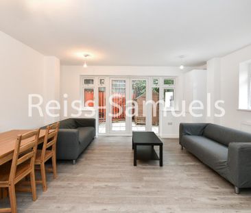 6 bedroom semi-detached house to rent - Photo 1