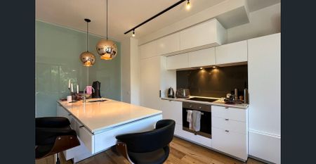 Spacious One-bedroom Apartment in Prime Location - Photo 5