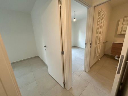 Energiezuinig appartement met 2 slaapkamers te Mol, centrum. - Photo 2