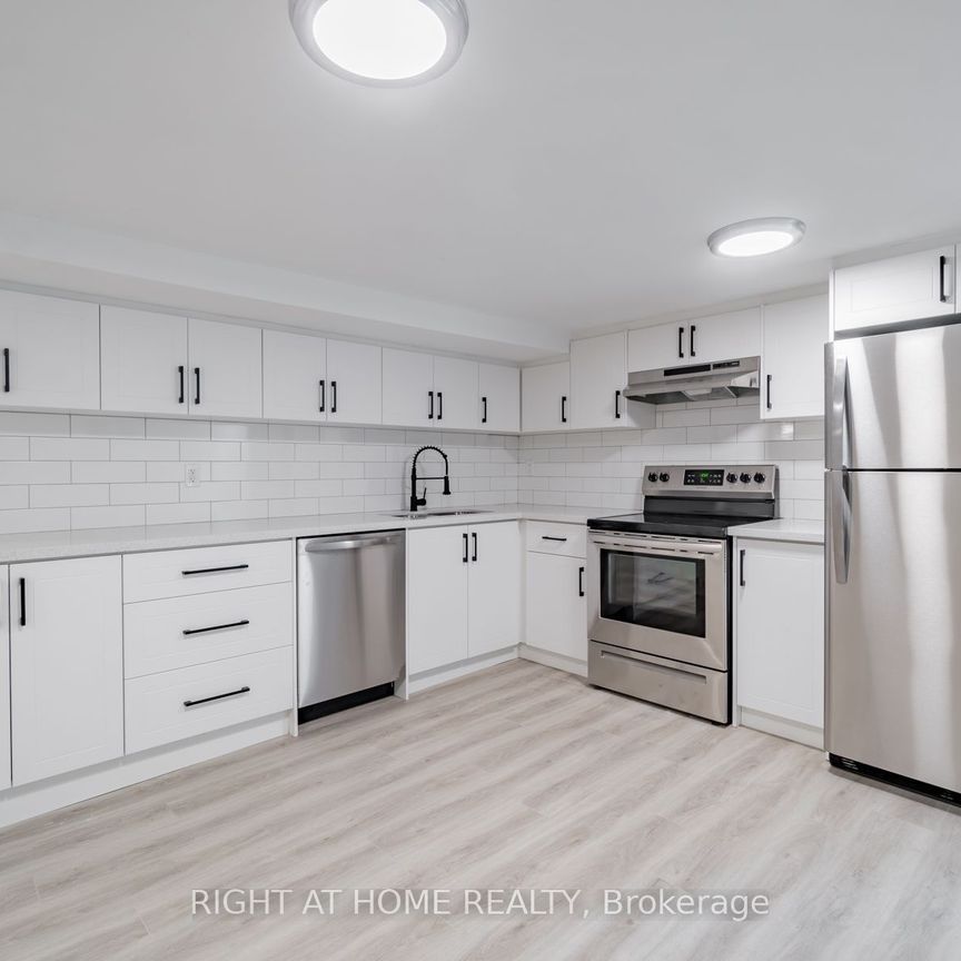 For Lease - 899 Florell Drive, Oshawa, Ontario - Photo 1