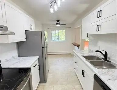 475 PARKSIDE Drive Unit# 19 | 475 PARKSIDE Drive Unit# 19, Waterloo - Photo 1