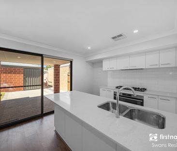 Explore this beautiful home with Sarah Kaur | First National Swans Residential. - Photo 6