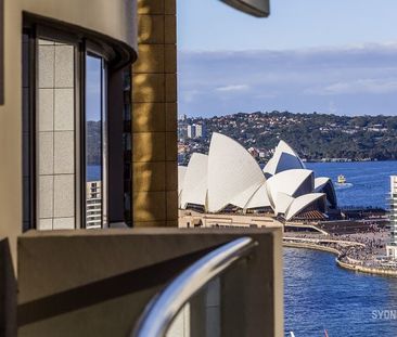 LIVE IN 'THE ROCKS' | Furnished - Photo 5