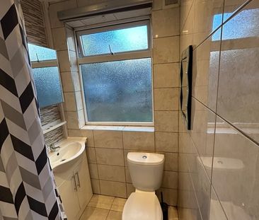 2 Bed Flat, Upper Park Road, N11 - Photo 5