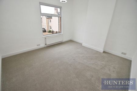 2 bedroom House To Let Total Size: 926 SQ FT - Photo 4