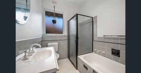 Pristine 2-Bedroom Unit in Ideal Location! - Photo 5