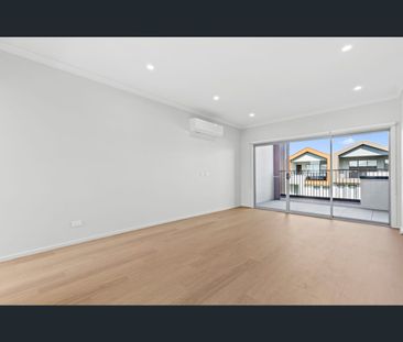 8 Camellia Walk, Kalkallo, Vic 3064 - Photo 2