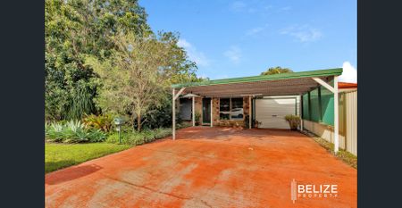 Charming Coastal Living with Urban Convenience - Jacobs Well Gem! - Photo 5