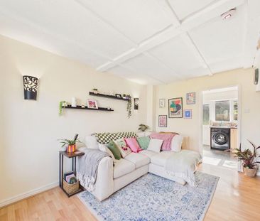 2 bedroom terraced house to rent - Photo 2