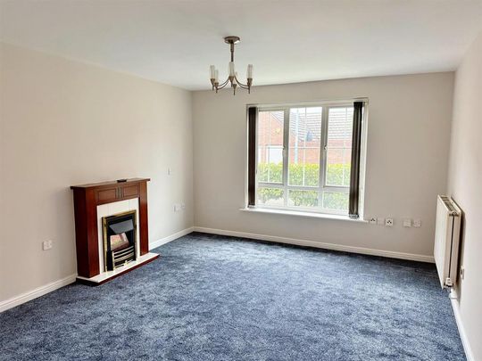2 bedroom flat to rent - Photo 1