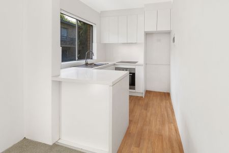 12/30 Eaton Street, Neutral Bay - Photo 2