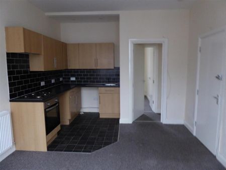 1 bedroom flat to rent - Photo 3
