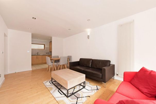 3 bedroom apartment to rent - Photo 1