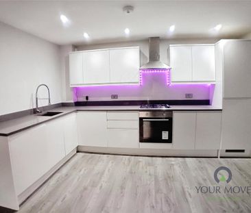 3 bedroom flat to rent - Photo 3