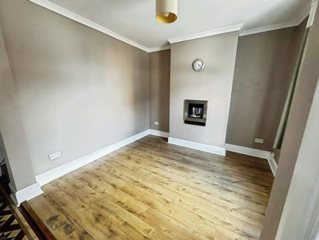 2 bedroom terraced house to rent - Photo 2