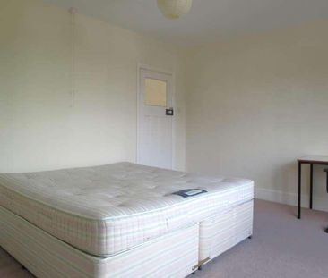 Bedroom Semi Detached House In Winton, BH3 - Photo 5