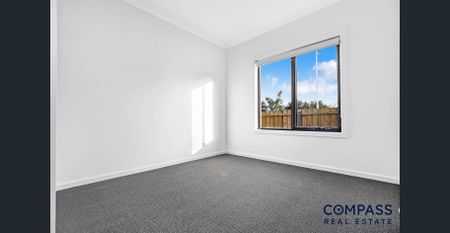 BRAND NEW FAMILY HOME! - Photo 2